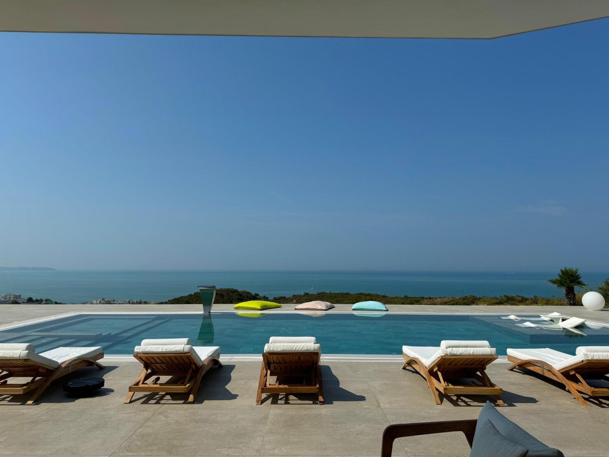 Villa Esmi Durres Kryemëdhej Eksteriør billede