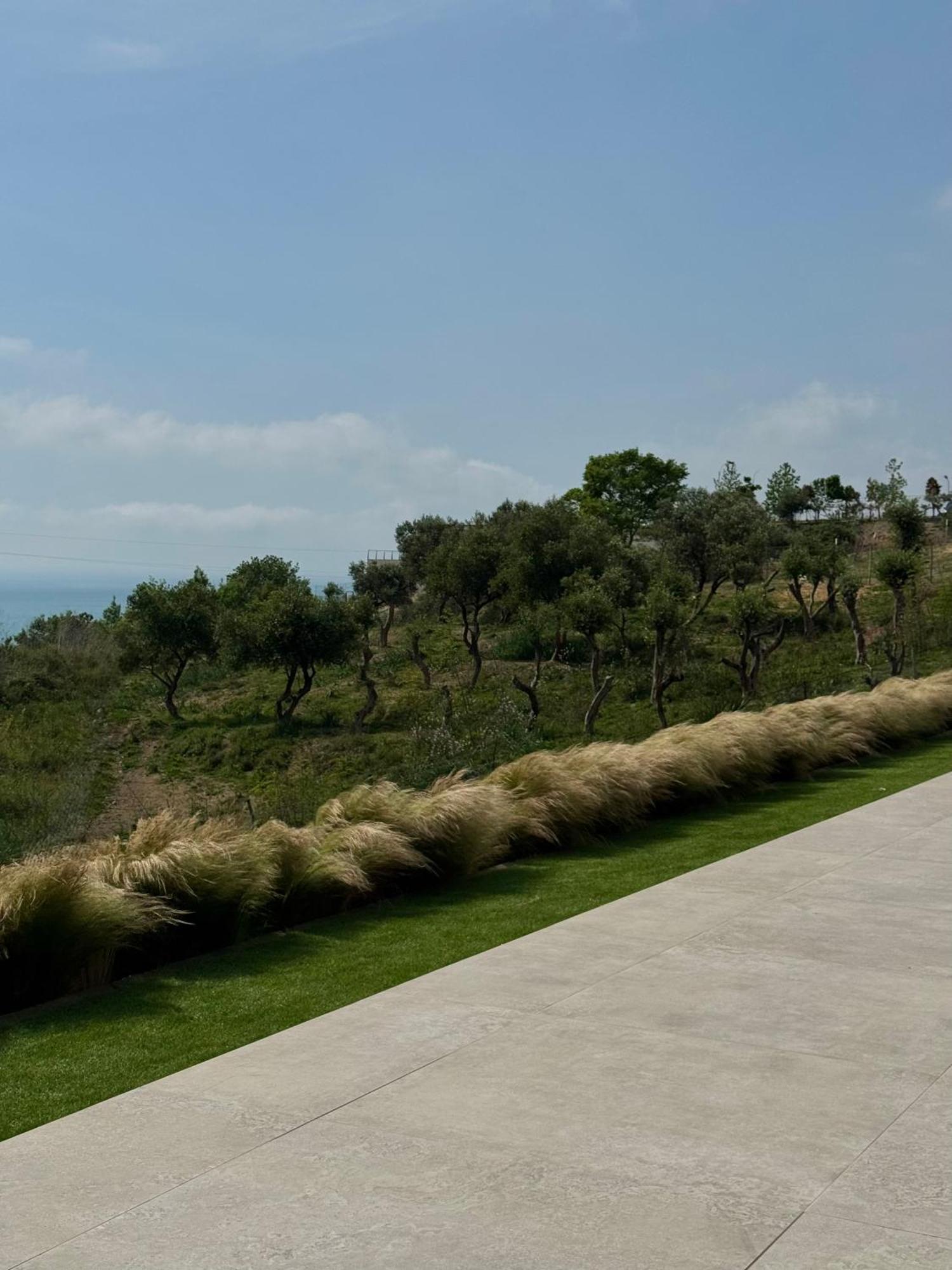 Villa Esmi Durres Kryemëdhej Eksteriør billede