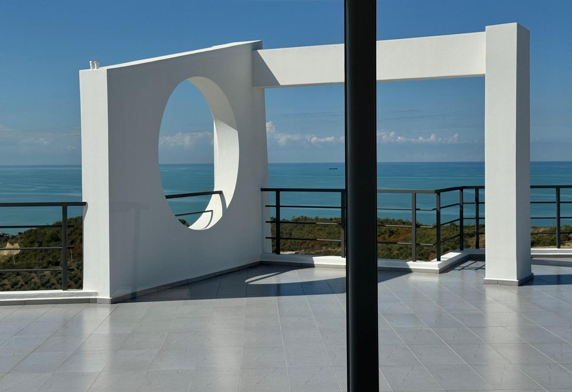 Villa Esmi Durres Kryemëdhej Eksteriør billede