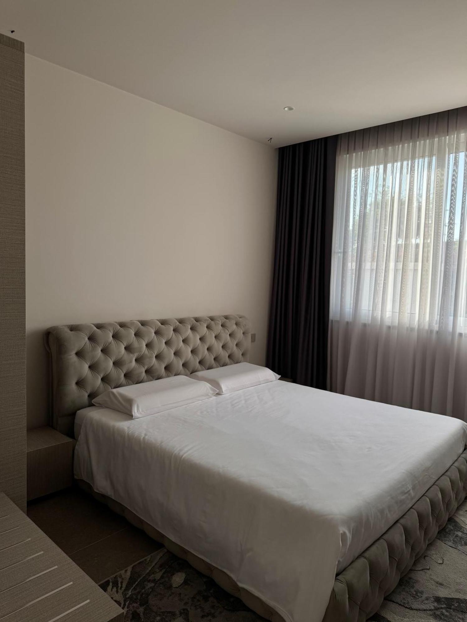 Villa Esmi Durres Kryemëdhej Eksteriør billede